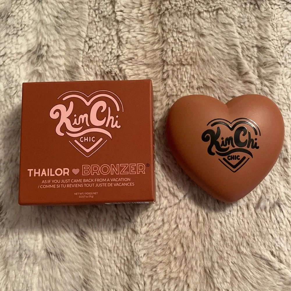 NIB KimChi Chic 04 I Went to Miami Bronzer
